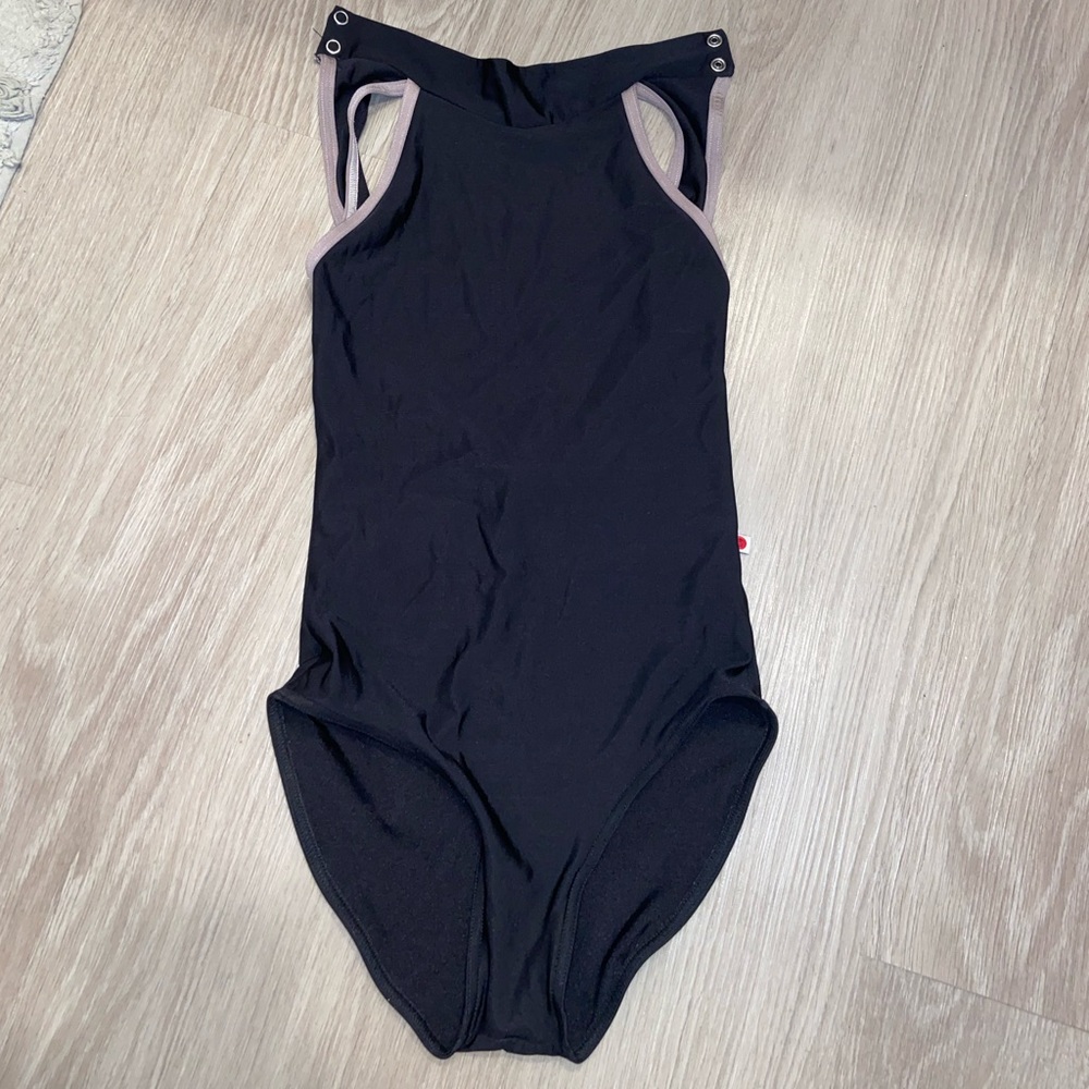 Yumiko Leotard